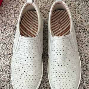Taos Cream Color Loafers